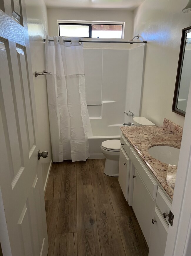 Building Photo - 8676 Entrada Blvd