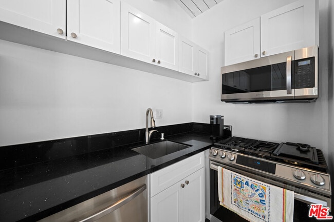 Building Photo - 25154 Malibu Rd