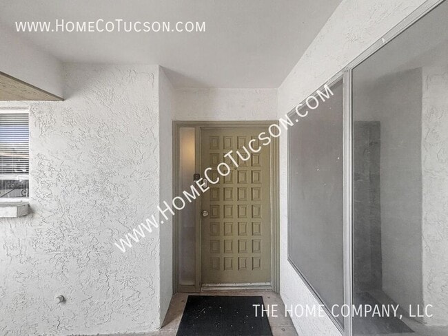 Building Photo - 660 E River Rd