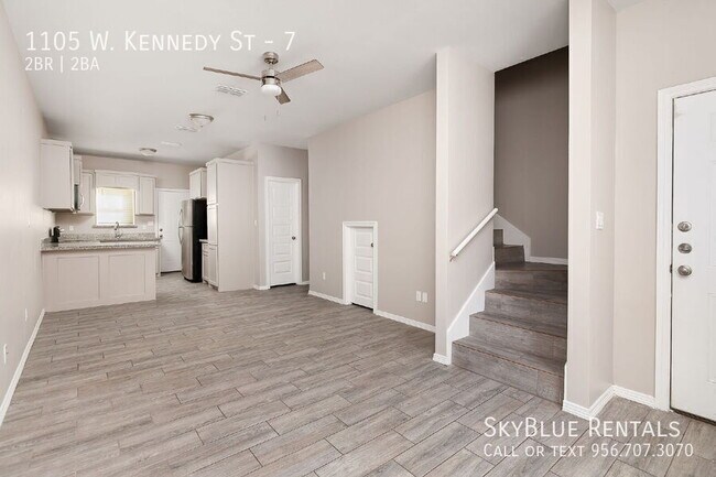 Building Photo - 1105 W Kennedy St