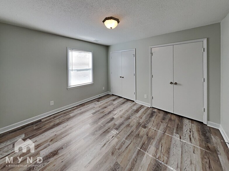 Building Photo - 7907 Red Lantern Rd