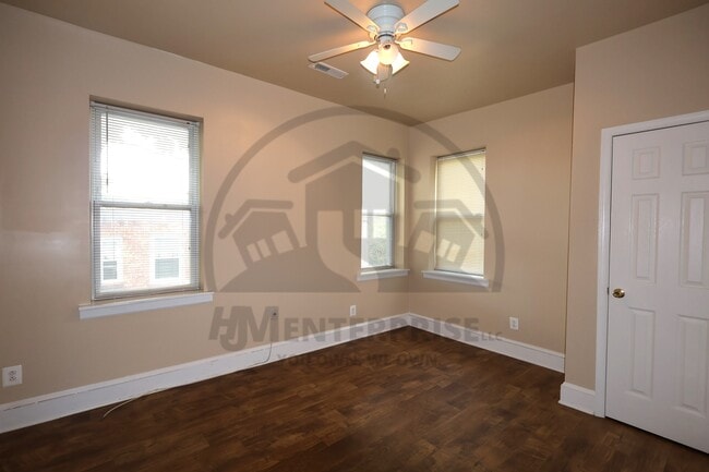 Building Photo - 630 Gutman Ave