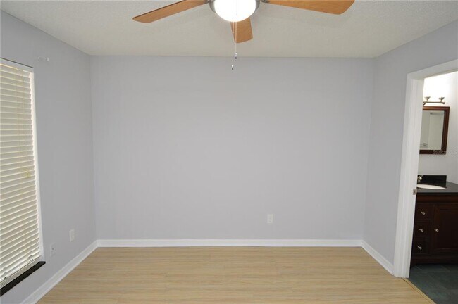 Building Photo - 8613 Mallard Reserve Dr