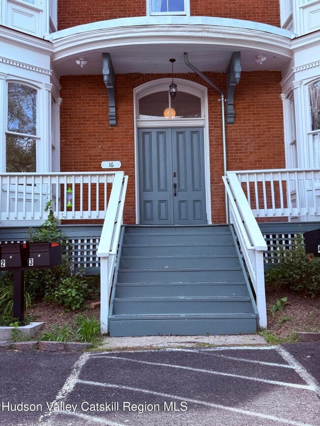 Building Photo - 16 Abeel St