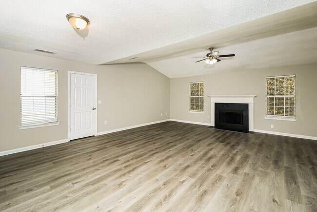 Building Photo - 852 Cascade Crossing