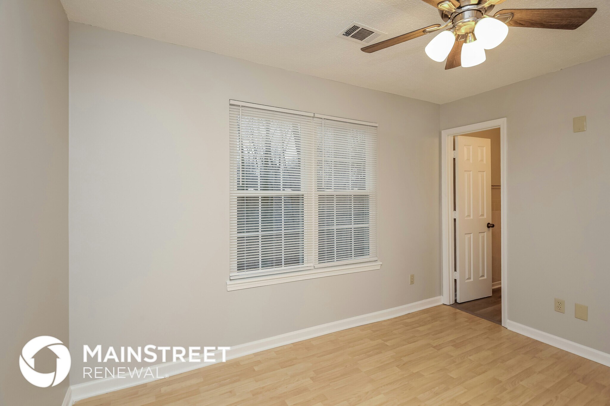 Building Photo - 1545 Dogwood Dr