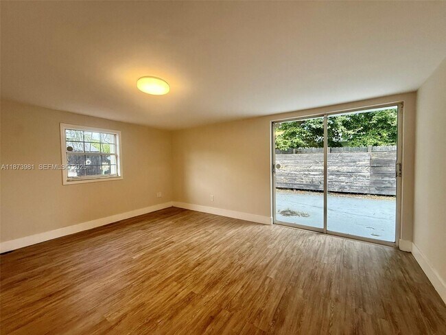 Building Photo - 2730 NE 9th Terrace