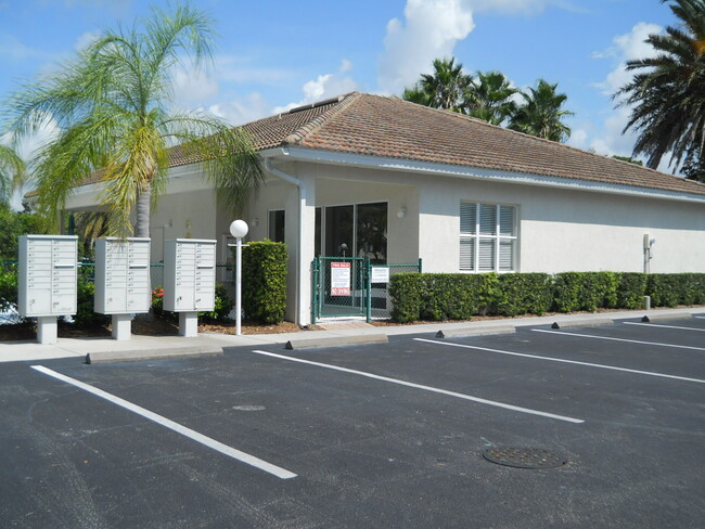 Building Photo - 7201 L Pavia Blvd