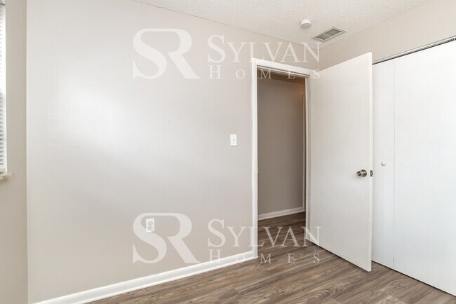 Building Photo - The Lifestyle You Deserve.