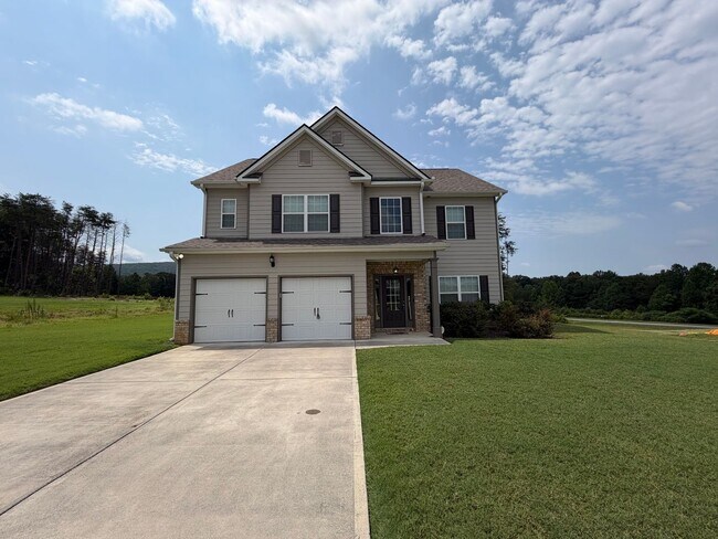 Building Photo - Spacious 4/2.5 House in Rydal- $2,995