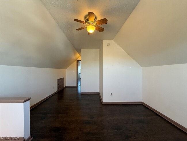 Building Photo - 9405 Bancroft Ave