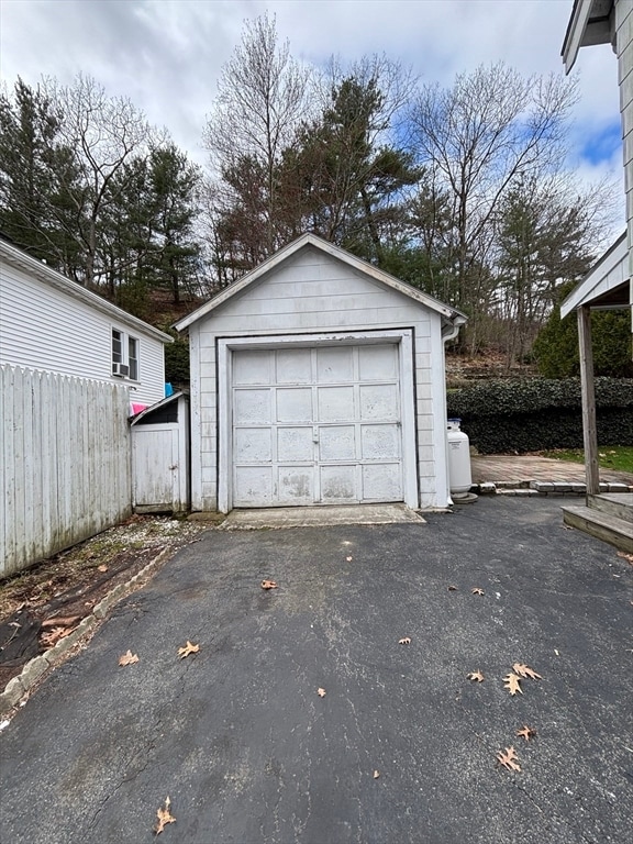 Building Photo - 166 Olive Ave