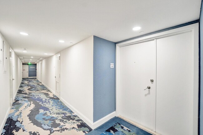 Building Photo - 1620 S Ocean Blvd