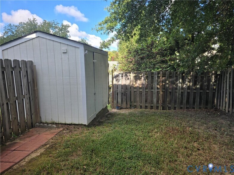 Building Photo - 4960 Finnegan Ct