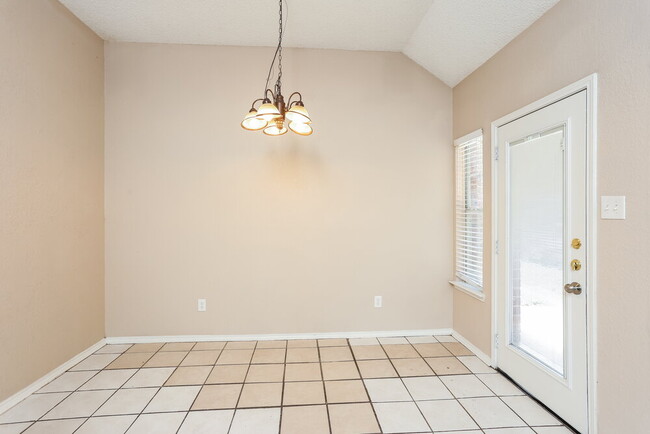 Building Photo - 7401 Glenstone St