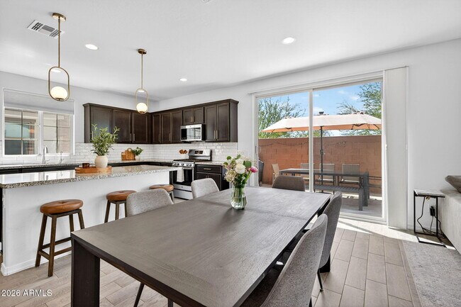 Building Photo - 14253 W Buckskin Trl