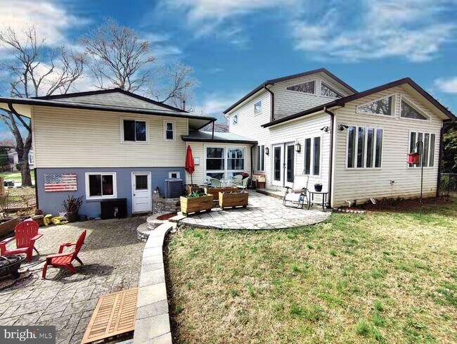 Building Photo - 11106 Del Rio Dr