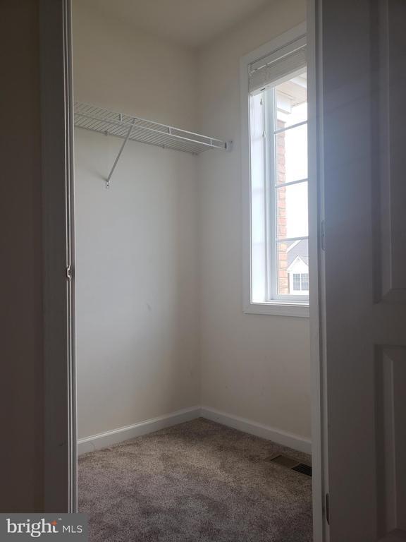 Building Photo - 43158 Whelplehill Terrace