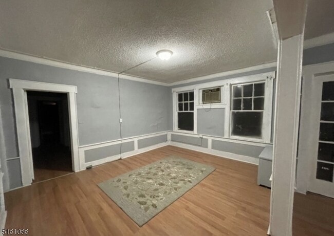 Building Photo - 238 Custer Ave