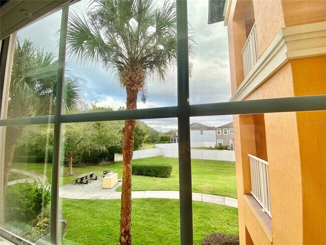 Building Photo - 5459 Vineland Rd