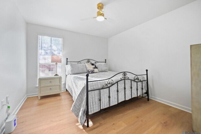 Building Photo - 18482 Lake Iris Ave