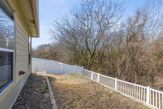 Building Photo - 232 Creekview Dr