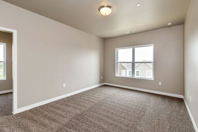 Building Photo - $1,700 - 2 Bed, 2 Bath 2nd Floor Condo - Pet Friendly - Available for an August 1st, 2026 Move In