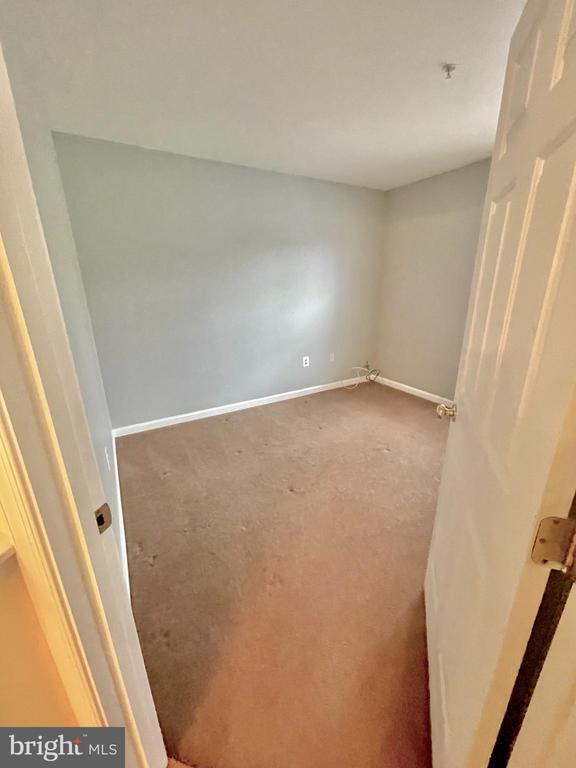 Building Photo - 6101 Newport Terrace