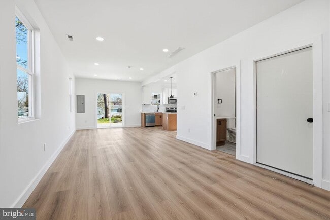 Building Photo - 101 Idlewild Rd