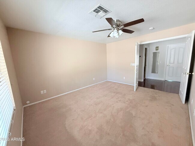 Building Photo - 4762 W Taro Dr