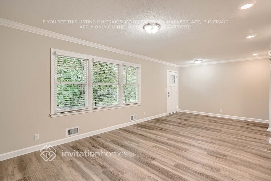 Building Photo - 2846 Cedarbrook Dr