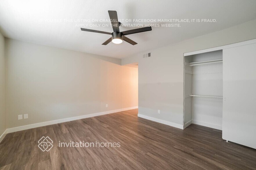 Building Photo - 6433 W Sunnyslope Ln