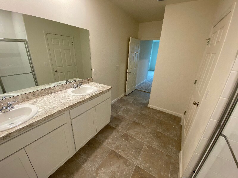 Building Photo - 10789 SW Cremona Way