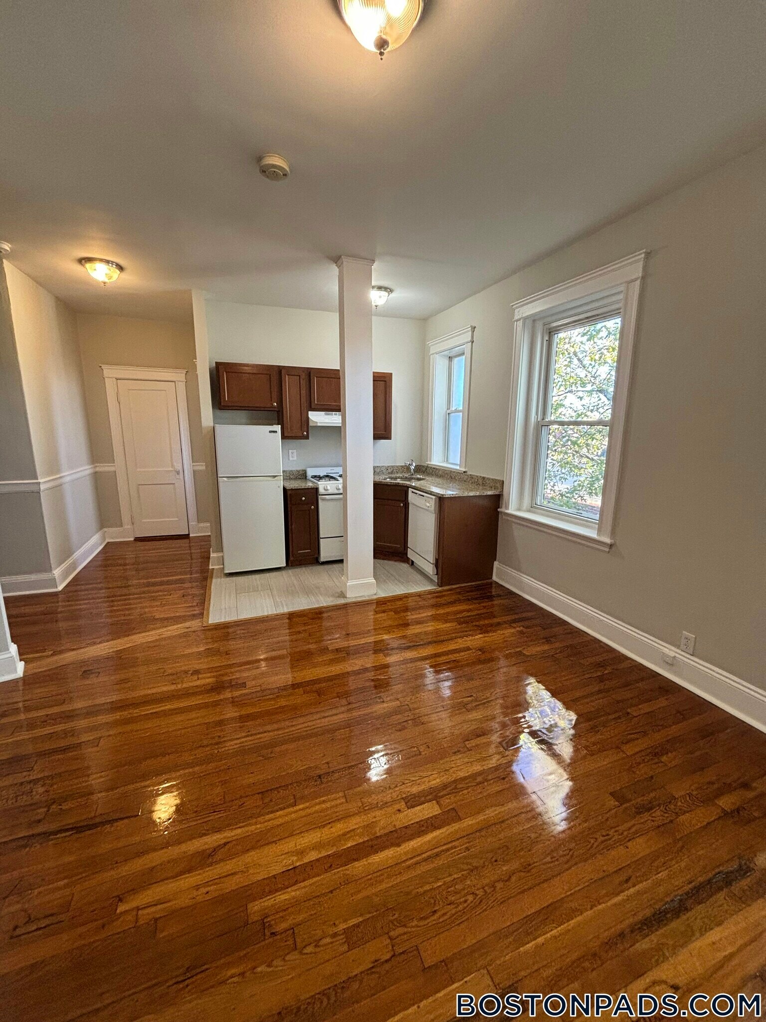 Building Photo - 1193 Commonwealth Ave