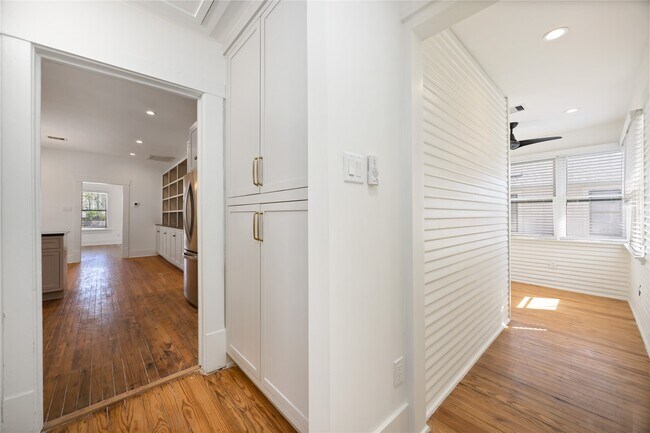 Building Photo - 2215 Gregg St