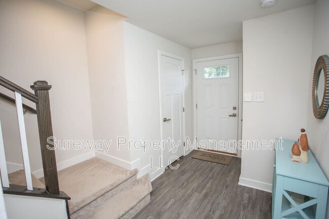 Building Photo - 185 Nathan Dr