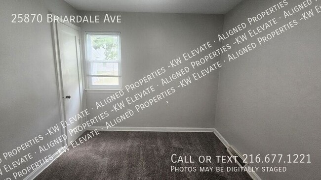 Building Photo - 25870 Briardale Ave
