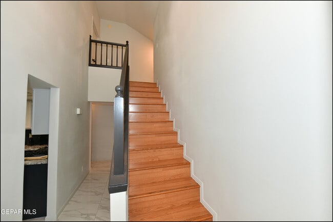 Building Photo - 31 Stratford Hall Cir