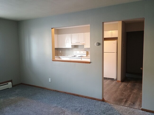 Building Photo - 1 Bedroom 1 Bath in Owatonna