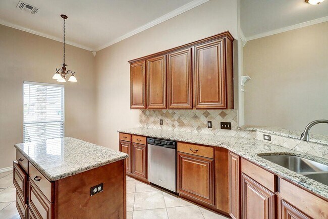 Building Photo - 2614 Wool Dr