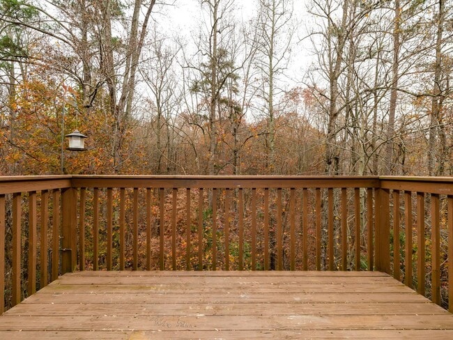 Building Photo - 427 Red Coat Ln