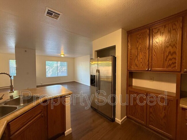 Building Photo - 1633 Porter Way