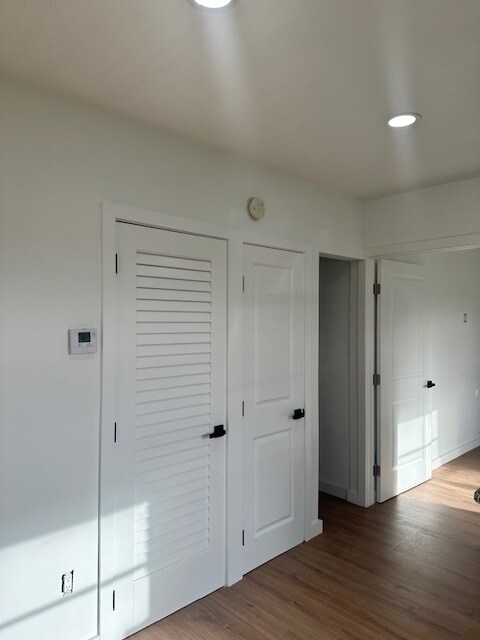 LINEN CLOSET - 14420 NE 3rd Ct