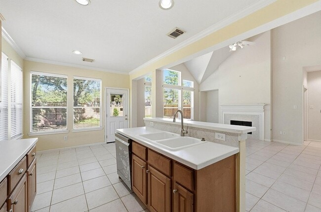 Building Photo - 22314 Ivy Stone Ct