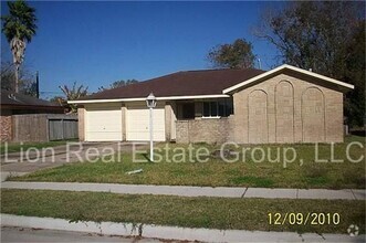 Building Photo - Charming 4-Bed, 2-Bath Home in Houston,Tx