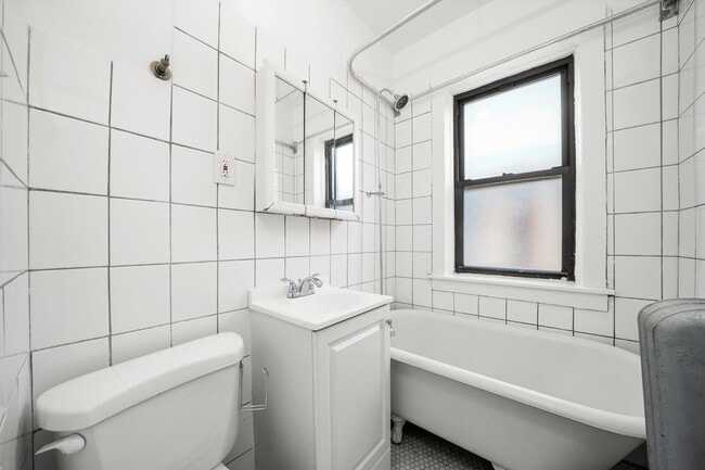 Building Photo - 3300 W Schubert Ave