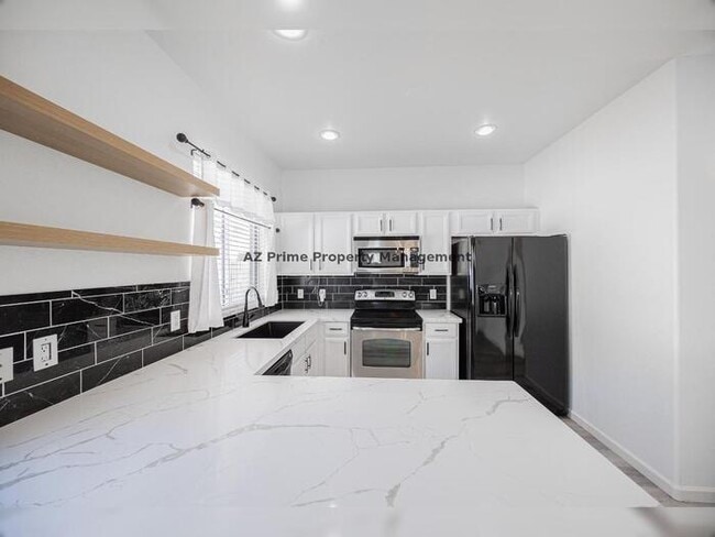 Building Photo - 4018 W Fremont Rd.