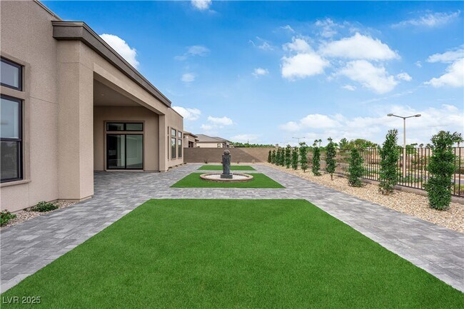 Building Photo - 4792 Outlook Peak St