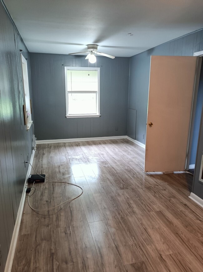 Building Photo - 340 West Dr