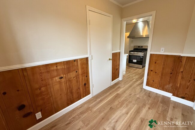 Building Photo - Just Remodeled 2BR Home with Garage & Large Backyard in San Bruno